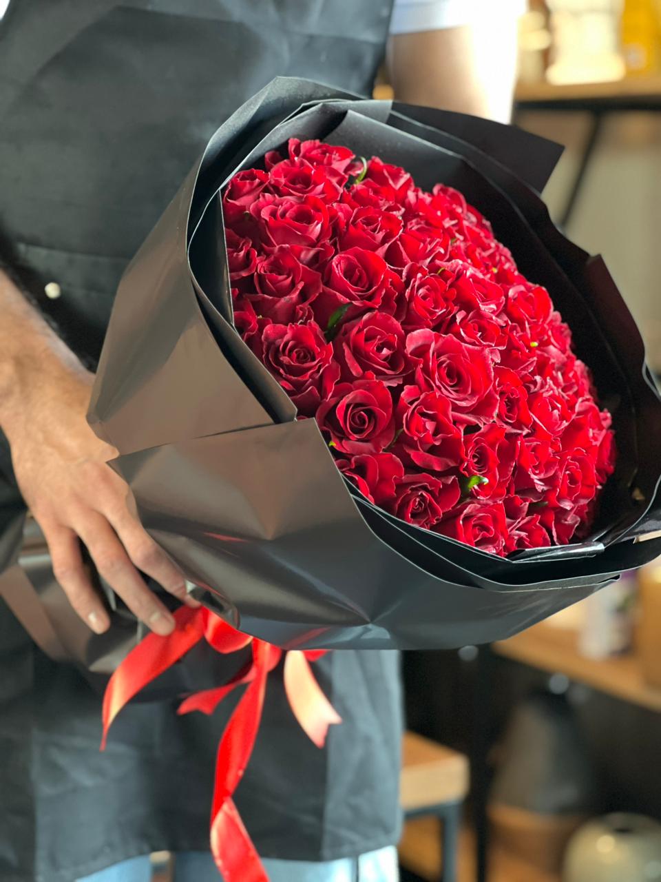 51 Red Roses Black Round Wrapping