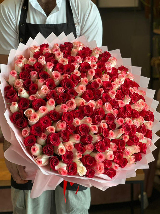 201 Mix Red & Jumilia Roses Pink Wrapping
