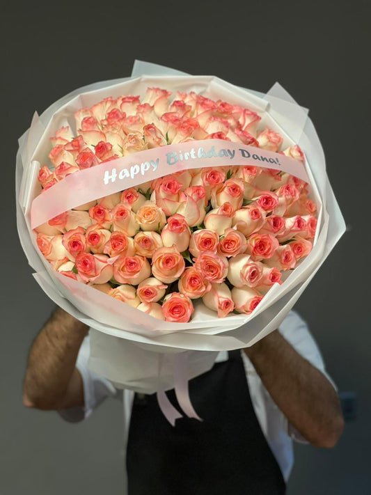 101 Jumilia Roses White Round Wrapping With Belt