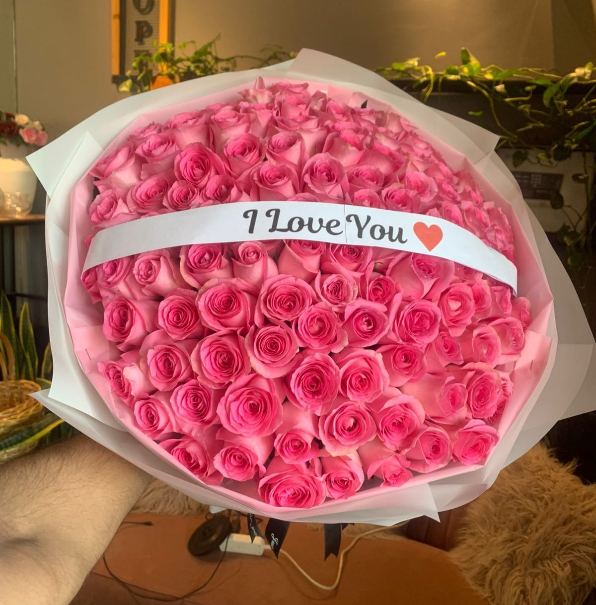 101 Pink Revival Roses Special Bouquet