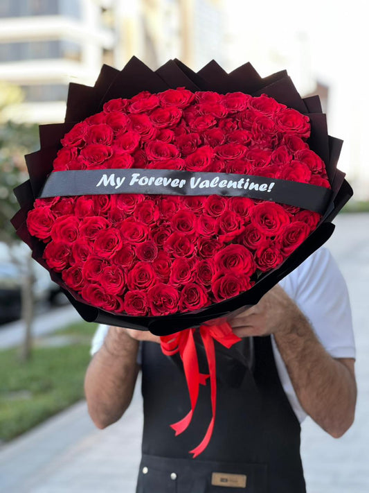 101 Red Roses Normal Black Wrapping With Belt