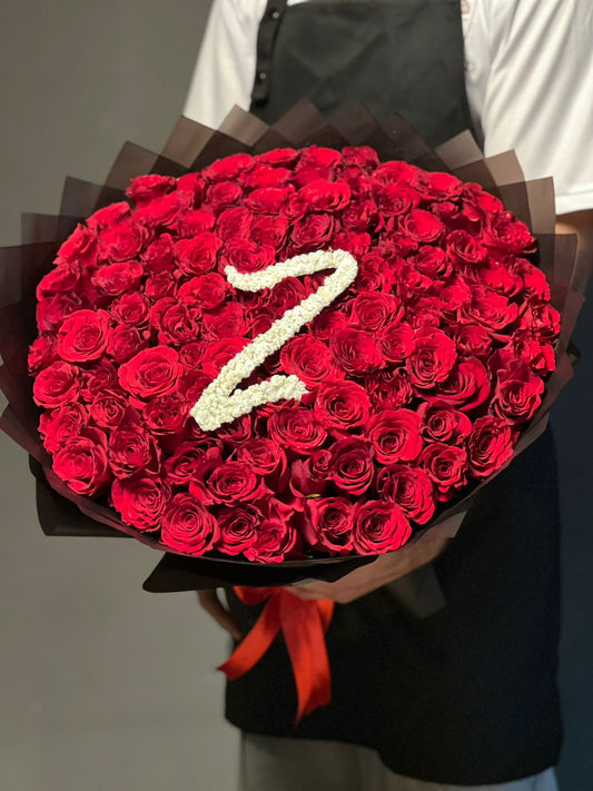 101 Red Roses Black Wrapping Letter