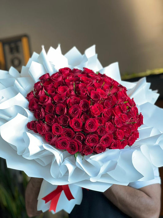 101 Red Roses White Special Wrapping