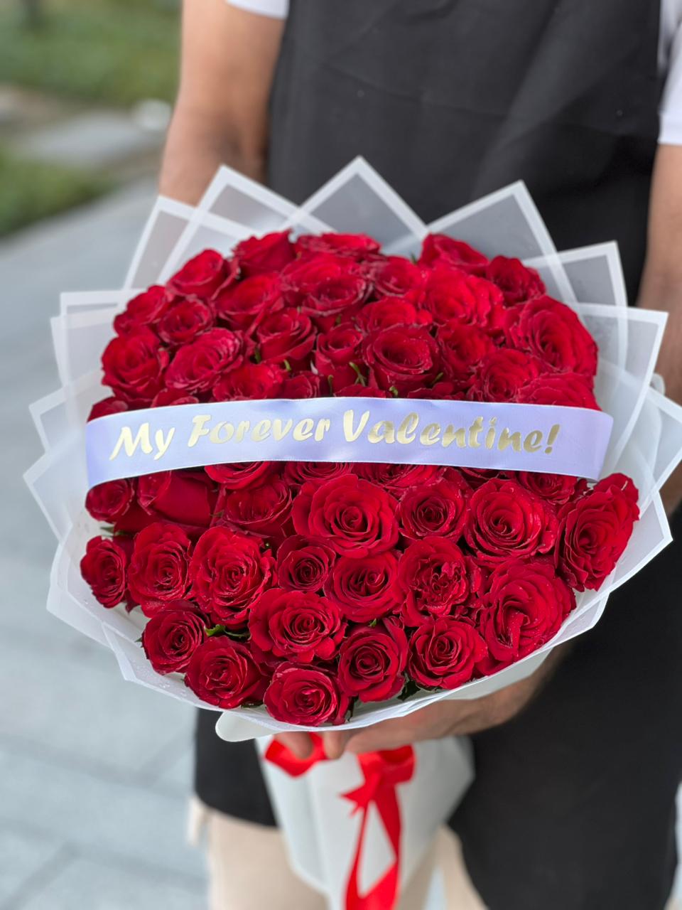 51 Red Roses White Wrapping With Belt