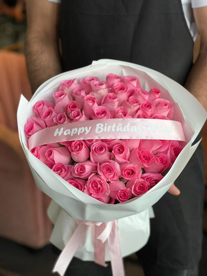 51 Pink Revival Roses White Round Wrapping With Belt