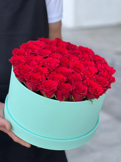 Red Roses & Lite Green Colour Leather Finished Medium Siz Box