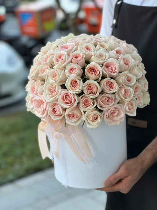 101 Peach Roses With White Box
