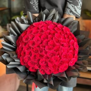 101 Red Roses Black Special Wrapping