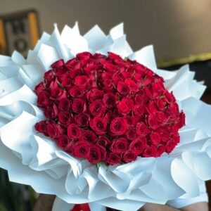 101 Red Roses White Special Wrapping
